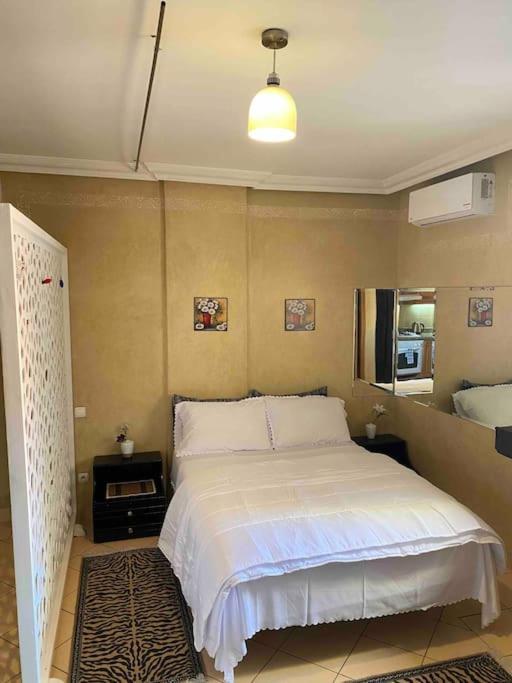 Superbe Appartement A Gueliz Marrákes Kültér fotó