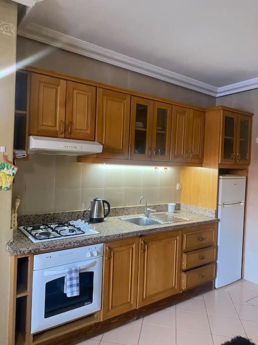 Superbe Appartement A Gueliz Marrákes Kültér fotó